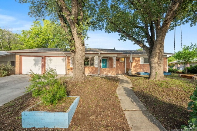 Building Photo - 11110 Rendezvous Dr