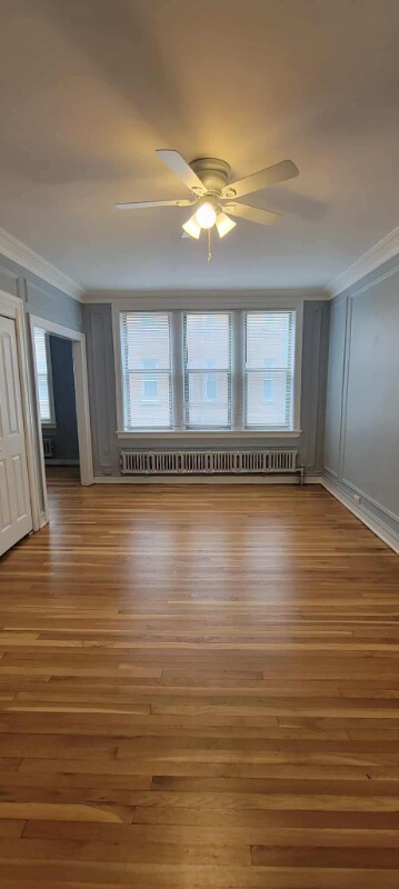 Building Photo - 1363 W Estes Ave