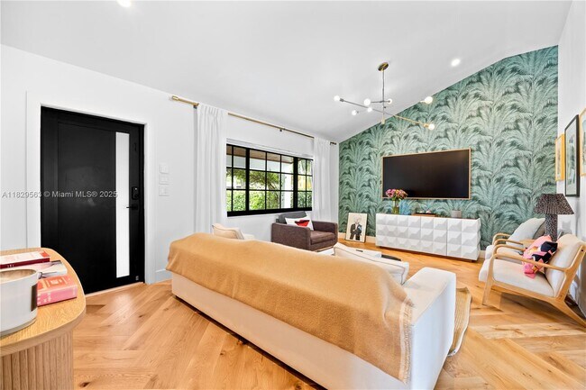 Foto del edificio - 235 NE 90th St