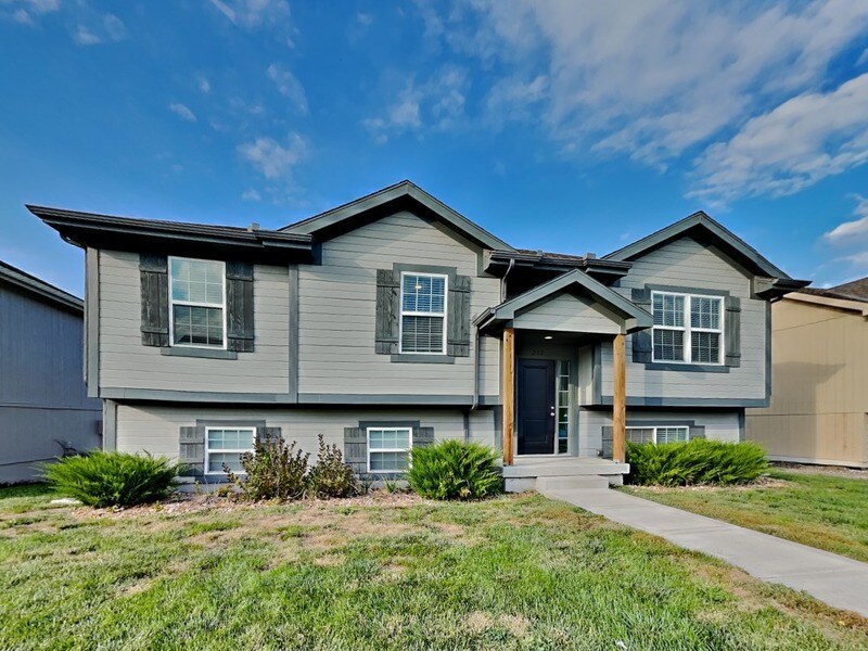 Foto principal - 202 Ramblewood Dr