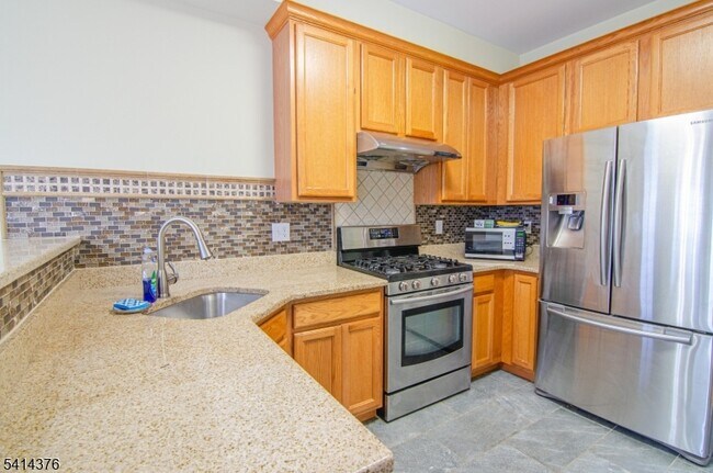 Foto del edificio - 3027 King Ct