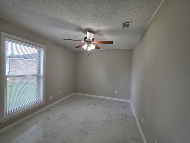Foto del edificio - 3127 E Heatherock Cir