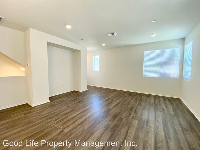 Building Photo - 4 br, 3.5 bath House - 5507 Sandcliff Ln U...