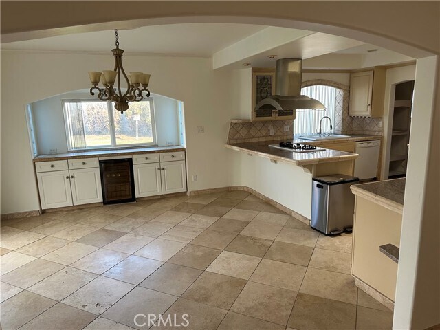 Foto del edificio - 22601 Iris Ave