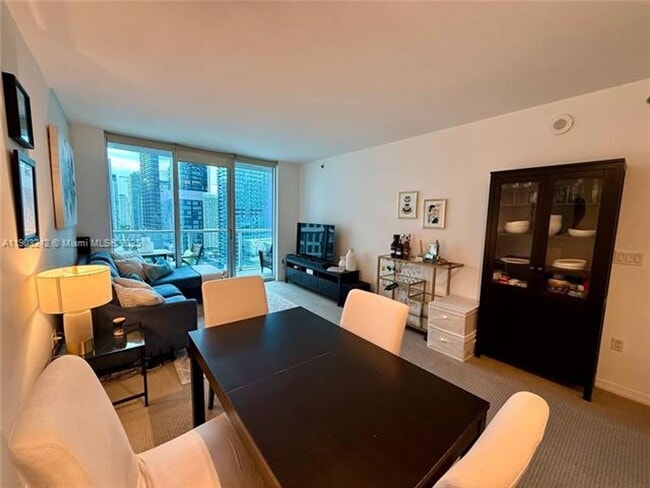 Foto del edificio - 55 SE 6th St