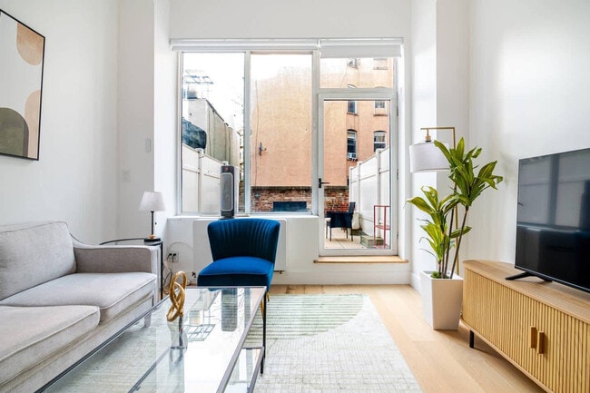 Foto del edificio - 19 St Marks Pl