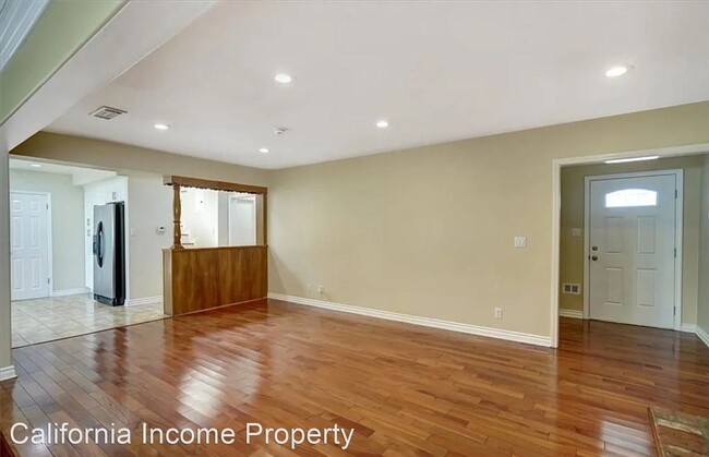 Foto del edificio - 4 br, 3 bath House - 2204 Conquista Ave