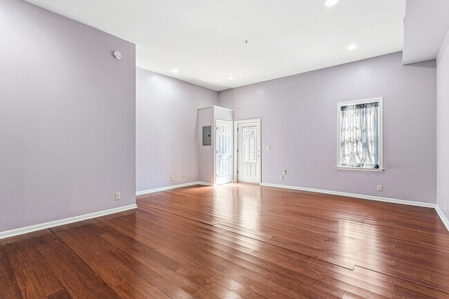 Foto del edificio - 2355 E York St