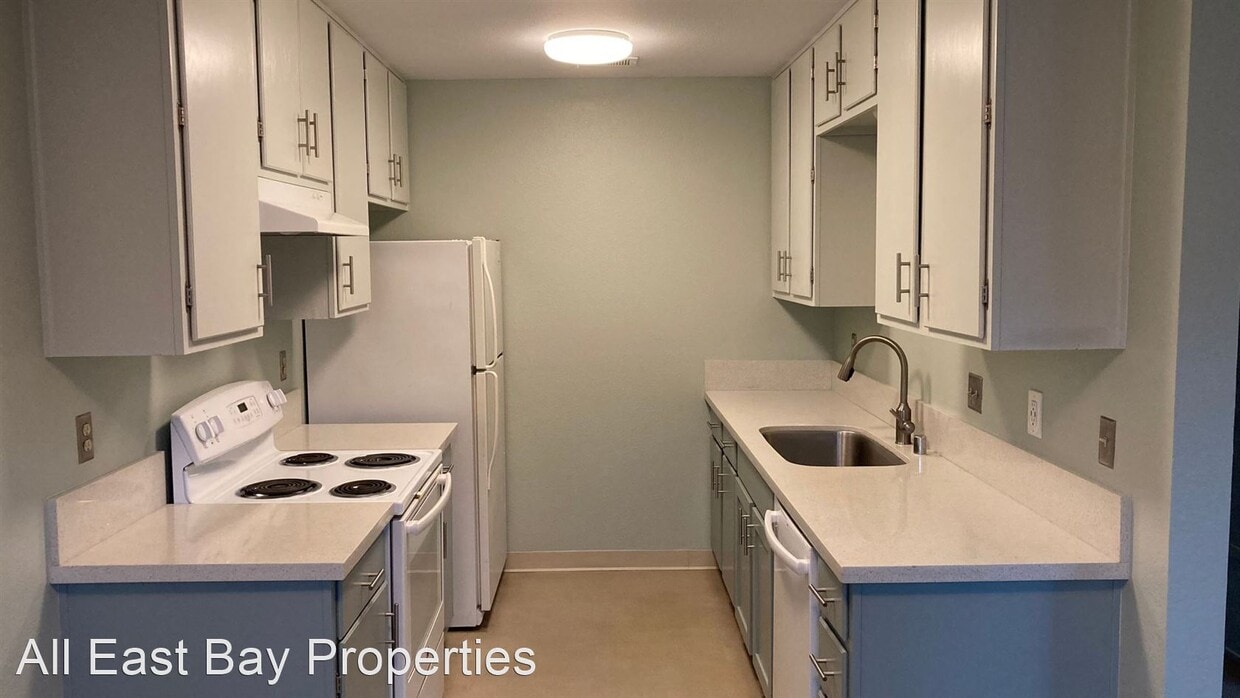 Primary Photo - 2 br, 1 bath House - 40 Emery Bay Drive