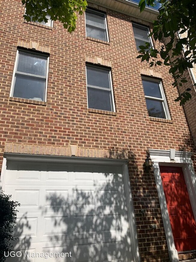 Building Photo - 3 br, 2.5 bath House - 530 Papa Ct