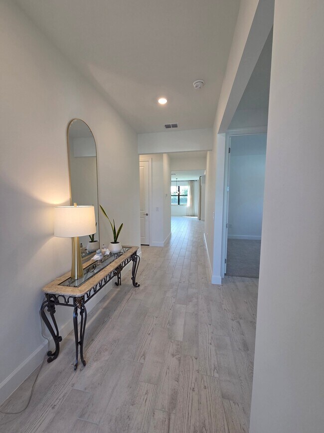 Building Photo - 5719 Silverside Pne Ct