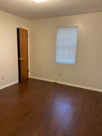 Building Photo - 1548 Hamilton Dr