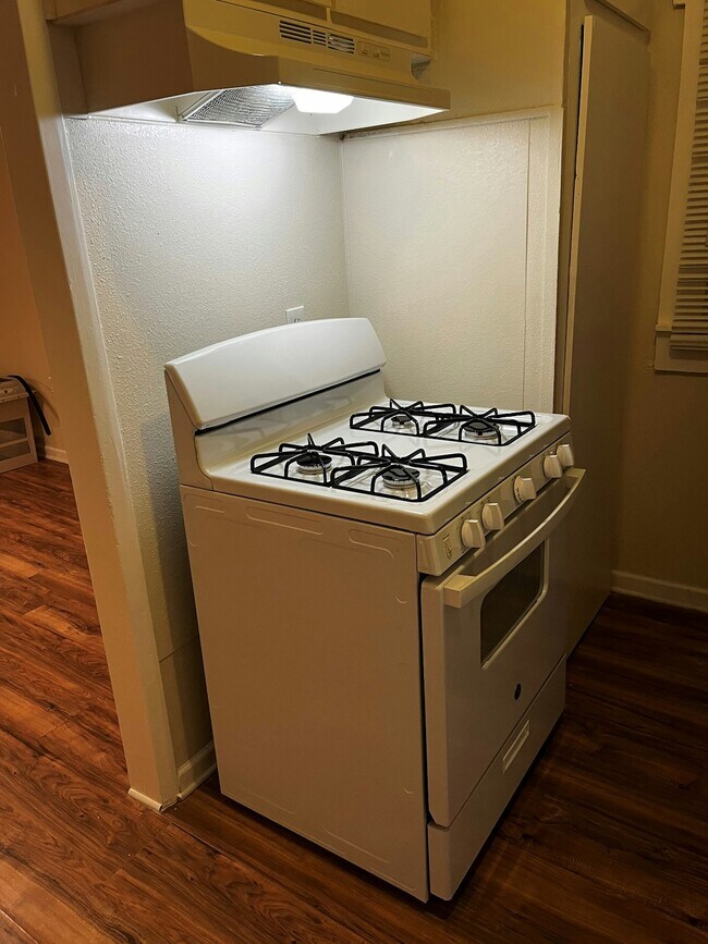 Foto del edificio - 1701 Dawson St