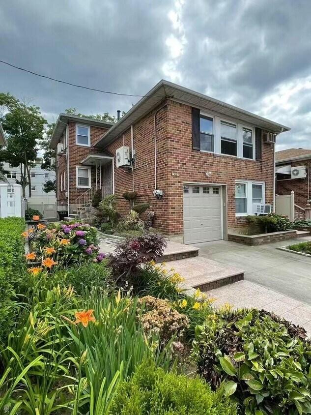 Foto principal - 147-40 28th Ave