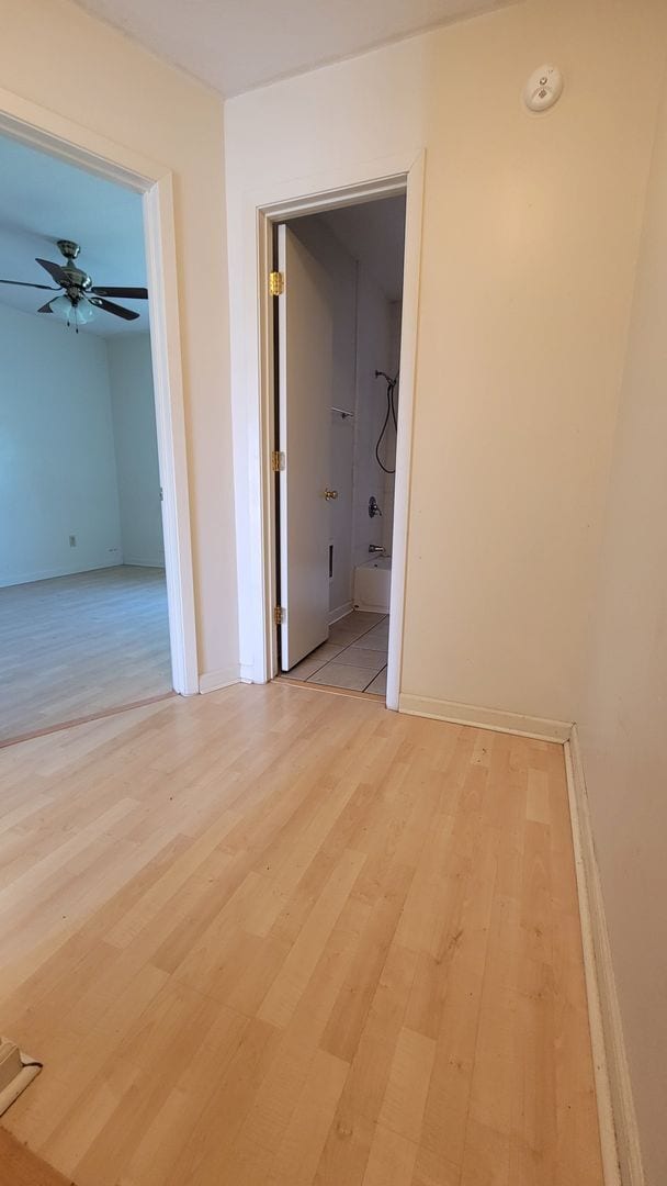Building Photo - 2 Bedroom • 1.5 Bath • Townhouse Style Apa...
