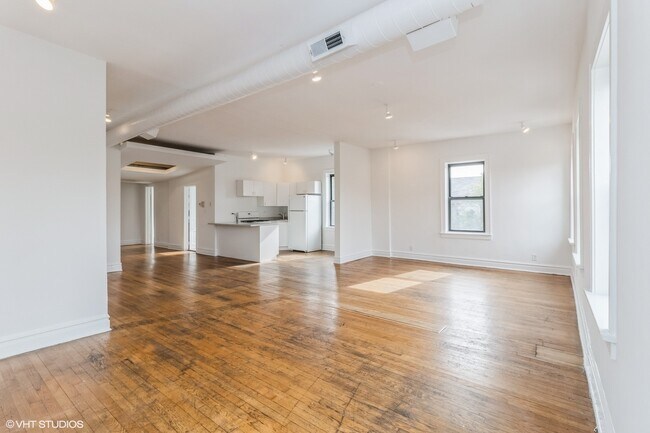 Foto del edificio - 1721 S Halsted St
