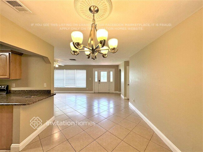 Foto del edificio - 1324 W Hartley Cir
