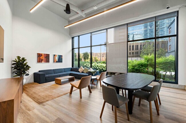 Foto del edificio - 853 W Blackhawk St