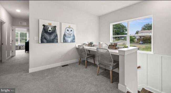 Foto del edificio - 704 Peony Ln