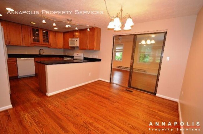 Building Photo - 1475 amberwood dr