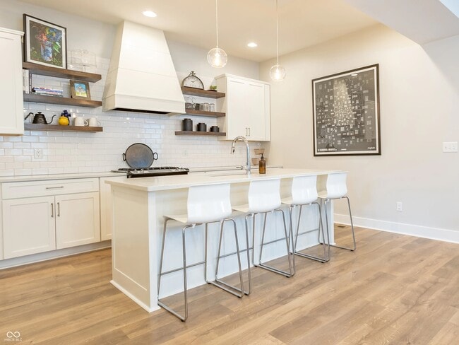 Foto del edificio - 715 Cottage Ave