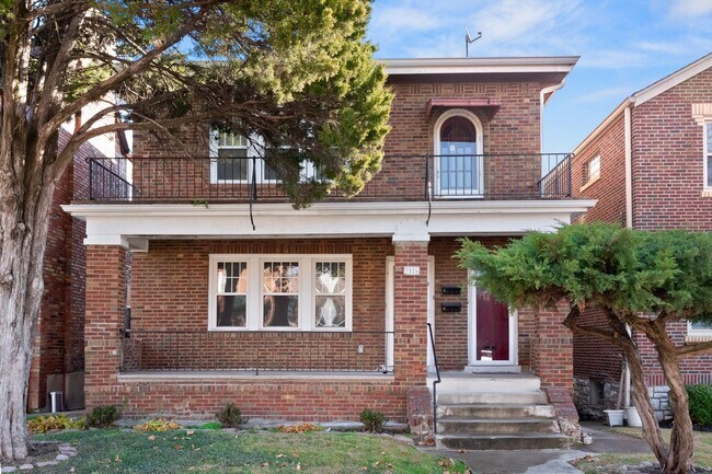 Foto del edificio - 3526 Lawn