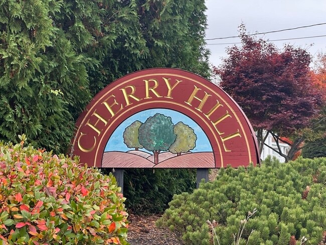 Building Photo - 7 Maple Crest Cir