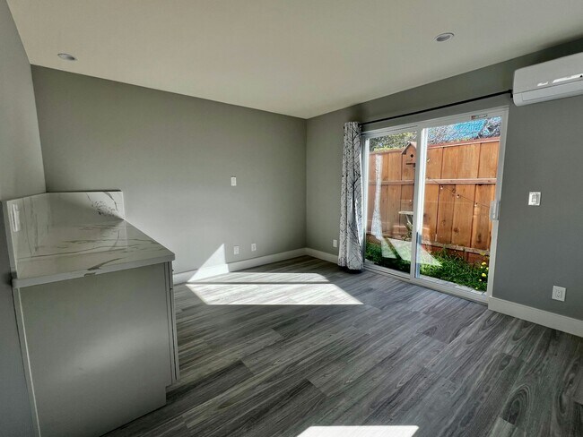 Foto del edificio - 620 Columbia St