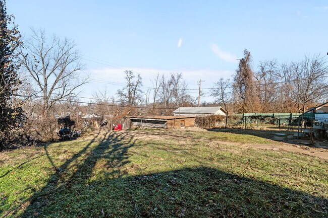 Building Photo - 5451 Genevieve Ave