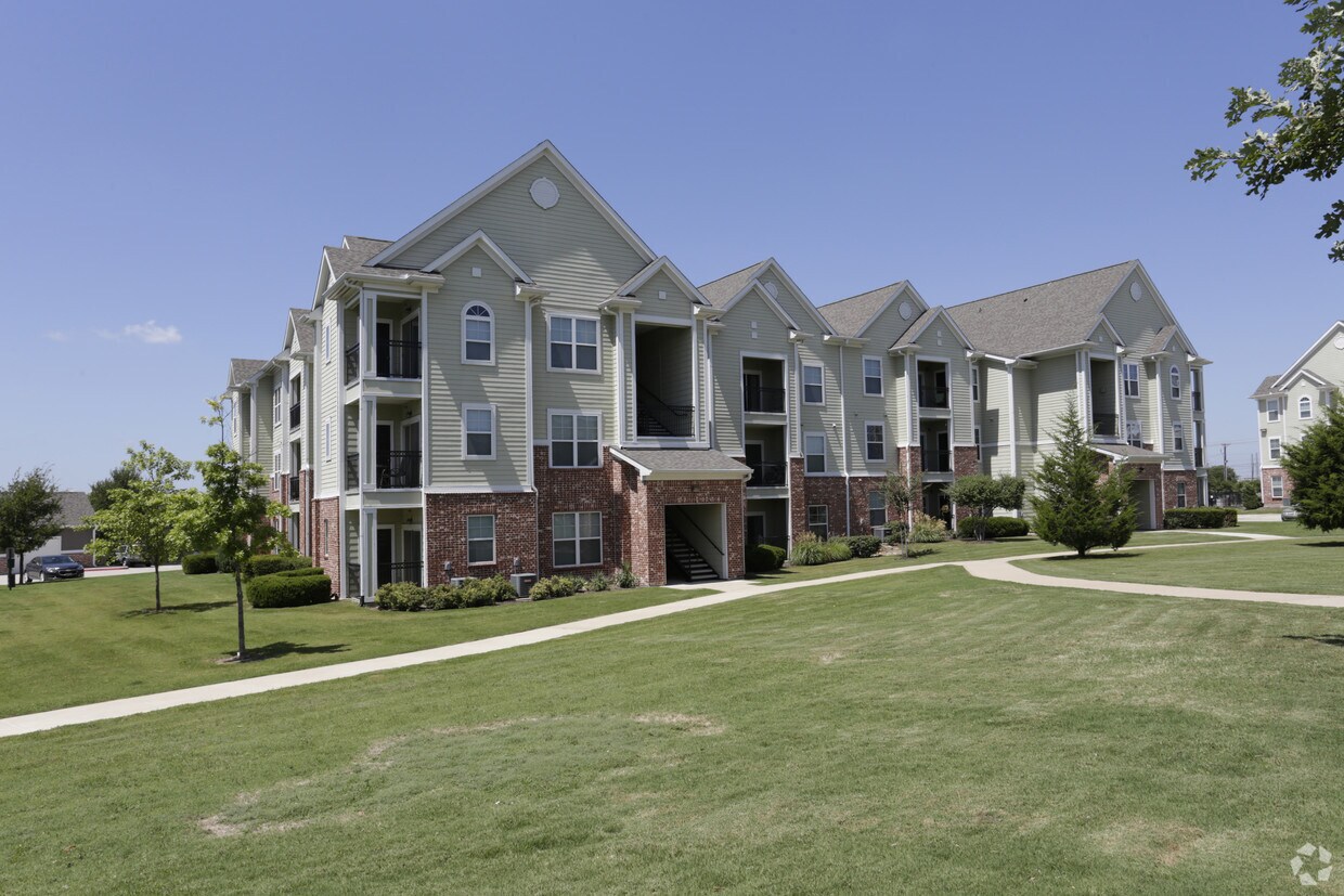 Aspire Fossil Creek Apartments 3600 Basswood Blvd Fort Worth, TX