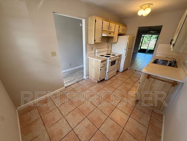 Building Photo - 4713 Meade Ln