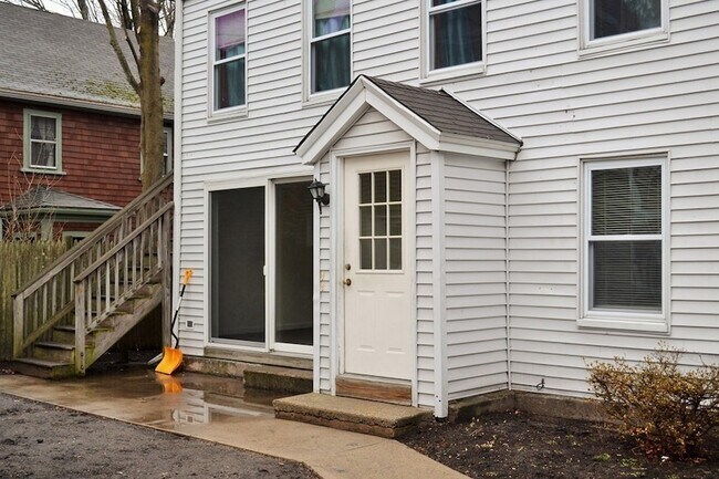 Foto del edificio - 7 Harris Street Unit 1R