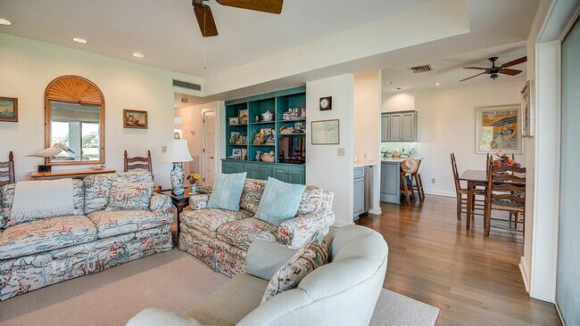 Building Photo - 38 Leeward Ct