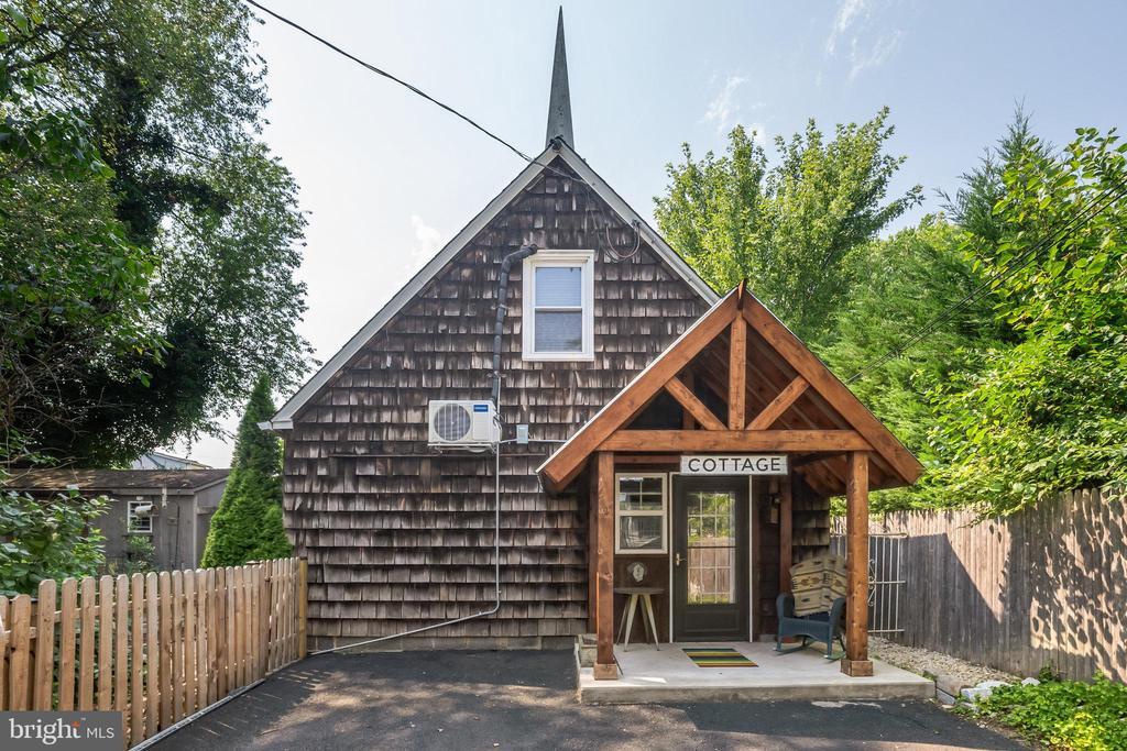 Foto principal - 808 Monroe Ave