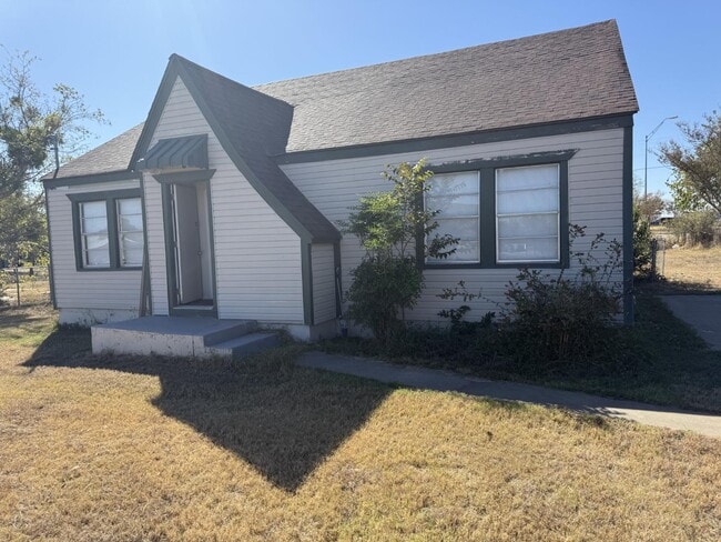 Building Photo - 1453 Mineral Wells Hwy