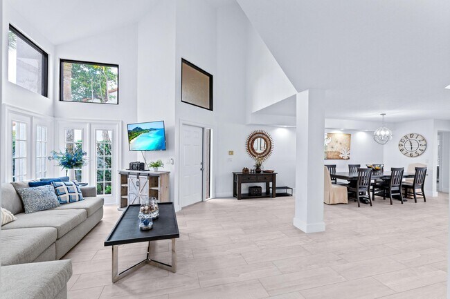 Building Photo - 2442 Windsor Way Ct