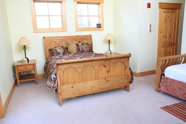 Foto del edificio - WINTER RENTAL-204 Durango Ct.-Remodeled 3 Bed w/Loft &4 Baths Condo w/ Private Laundry