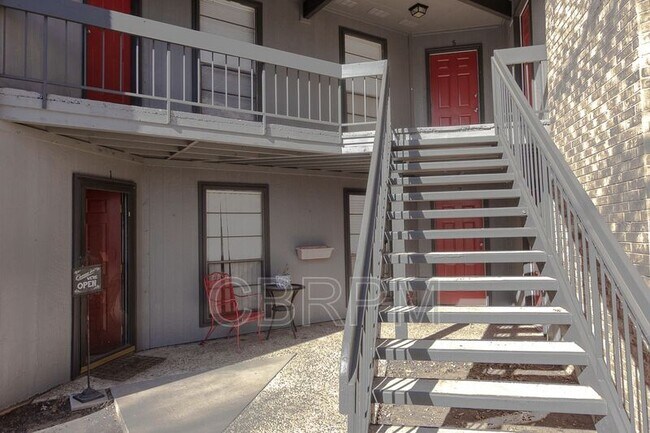 Foto del edificio - 604 NW 15th St