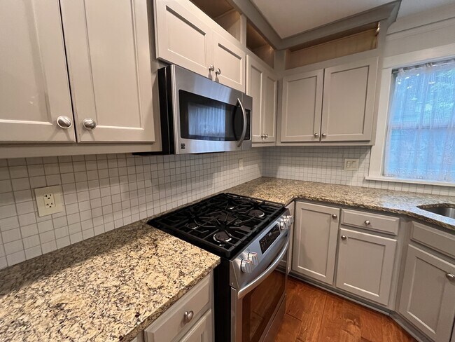 Foto del edificio - 243 S Palatine Hill Rd