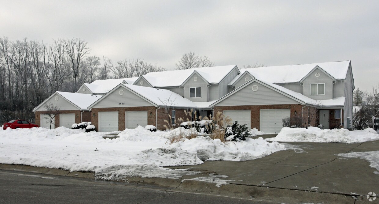 Foto del edificio - 5405 Camelot Dr