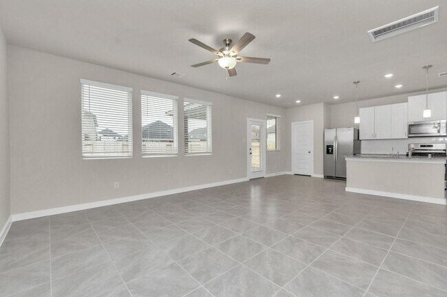 Foto del edificio - 17407 Bluemink Ln