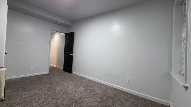 Foto del edificio - 534 N Payson St