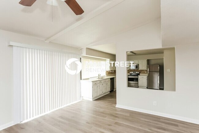 Foto del edificio - 3 Bedroom Pet-Friendly Home in Arlington, TX with Main Street Renewal