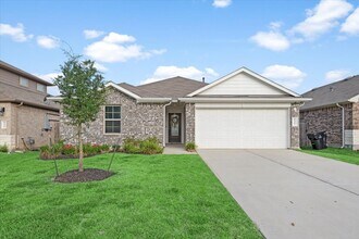 Building Photo - 15332 Timber Preserve Ln