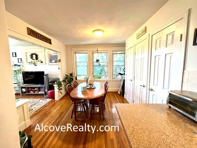 Foto del edificio - 225 Summer St