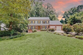 Building Photo - 1049 Seven Springs Cir NE