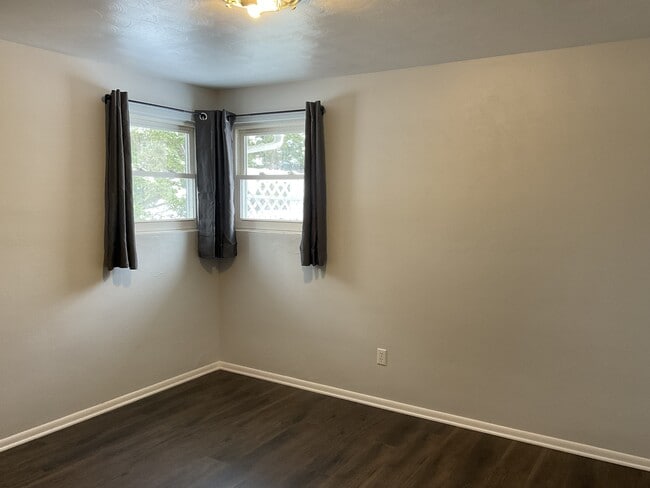 Foto del edificio - 7316 Riverton Dr