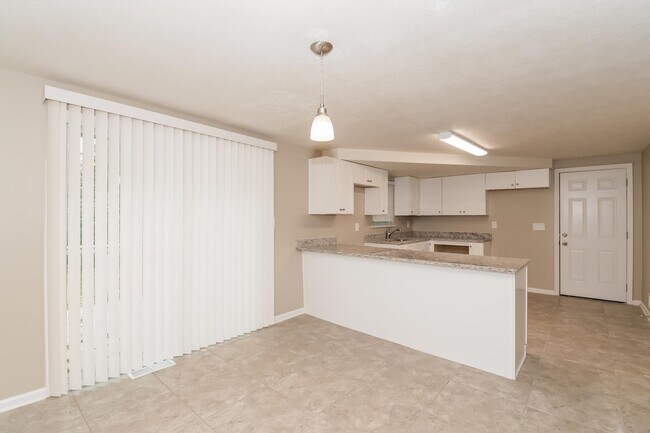Foto del edificio - 6200 King Arthur Dr