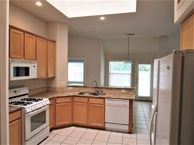Building Photo - 8510 Quicksilver Drive