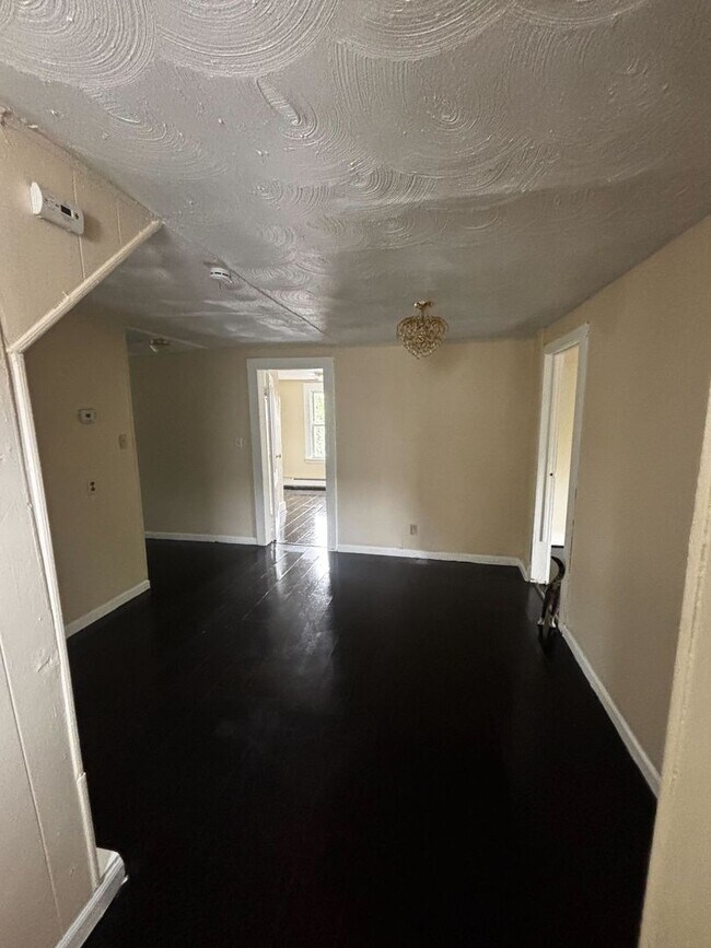 Foto del edificio - 37 Hotchkiss St